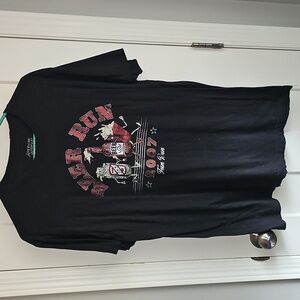 Women's like new American Highway Beer Run tshirt. Size Large